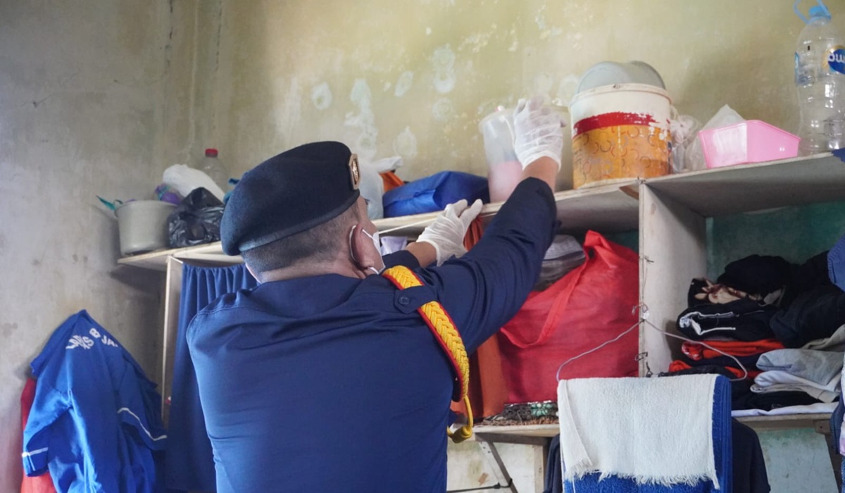 To Mark 62nd HBP, Banjarbaru Prison Collaborates with TNI-Polri and BNN to Search Residential Blocks