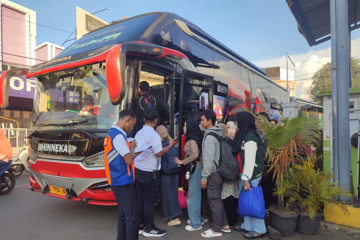 KAI Cirebon Diverts Routes and Services Due to KA Bangunkarta Disruption