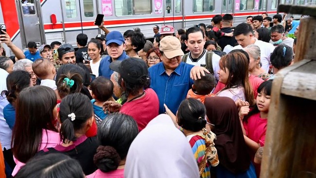 Prabowo Plans Surprise for Senen Railway Track Residents, Here's the Leak