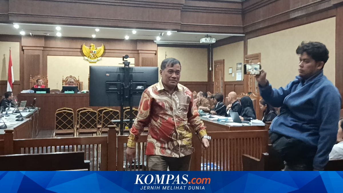 LKPP Deputy Reports Being Contacted by Numerous Officials After Speaking at Chromebook Trial