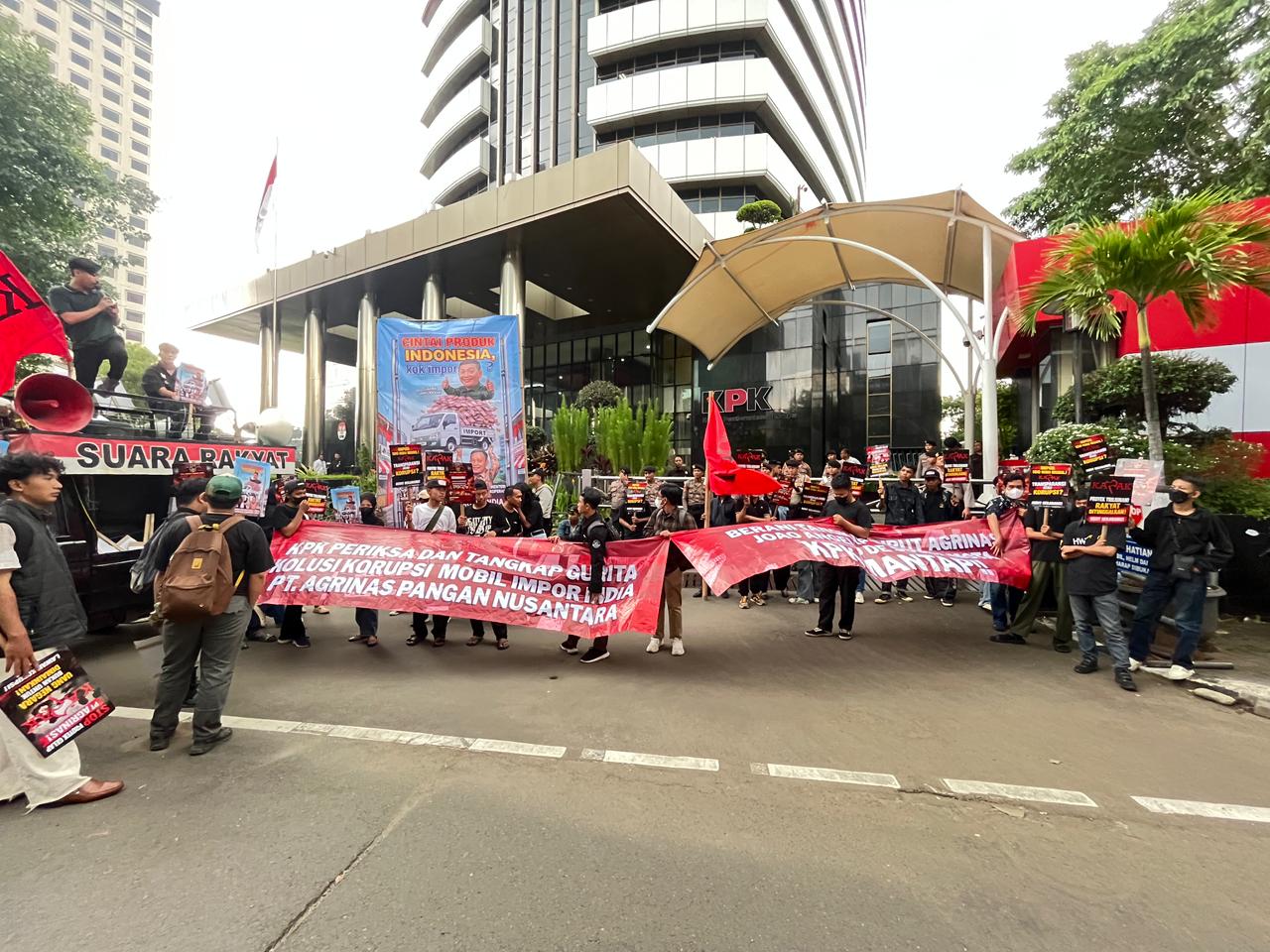 KPK Urged to Investigate Alleged Corruption in KDMP Operational Vehicle Import