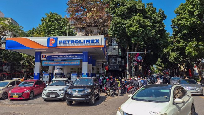 Fuel Prices Soar, Vietnam's Residents Cry Out