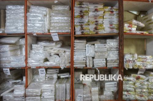 Plastic Prices Surge up to 80 Percent, Government Prepares Mitigation