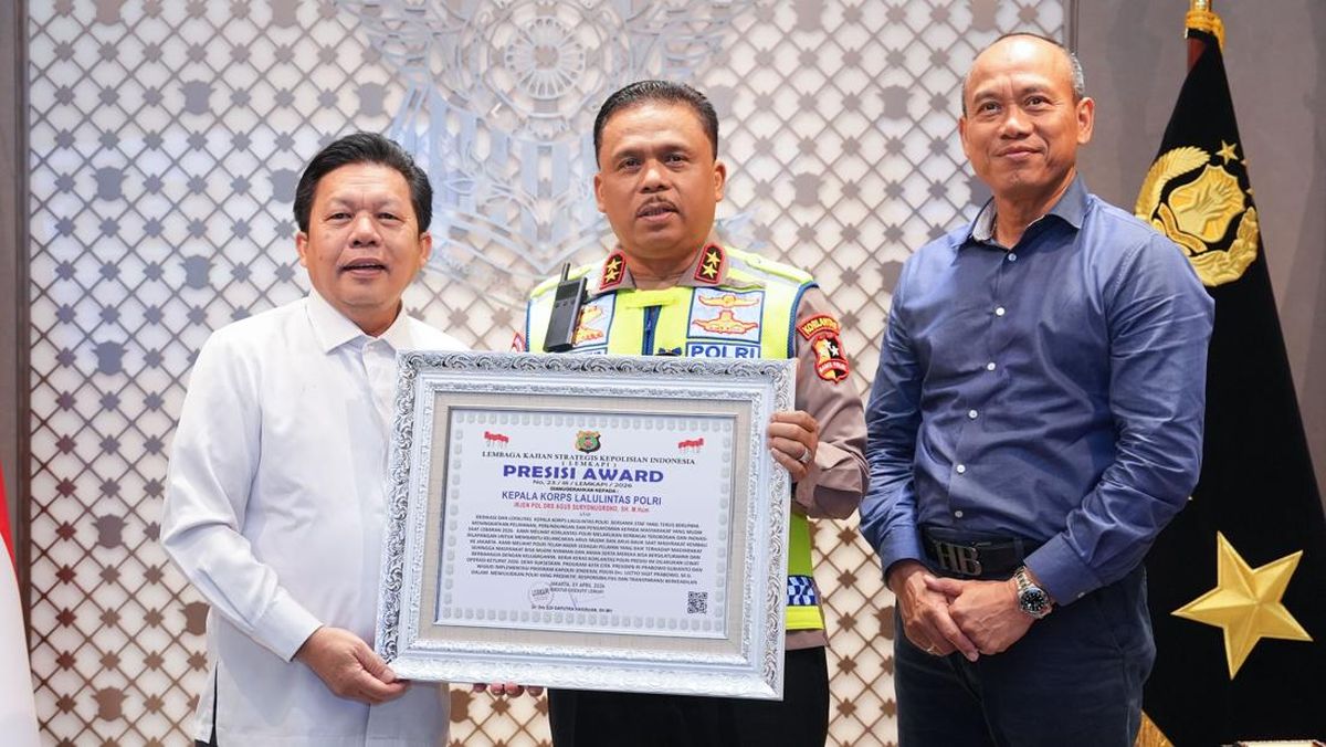 Traffic Corps Chief Receives Precision Award, Mudik Security Efforts Garner Praise