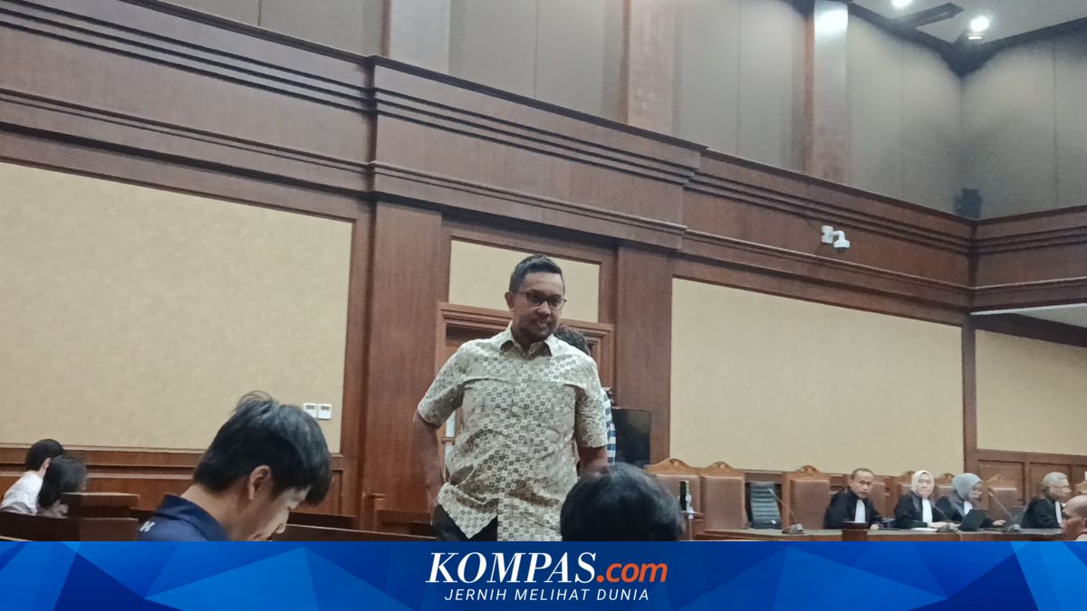 Former Jokowi Aide Testifies as Character Witness in Chromebook Procurement Corruption Trial
