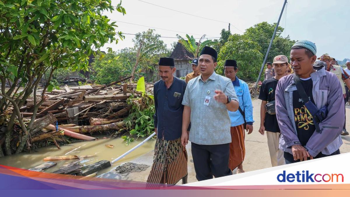 Collaborating with Various Parties, Central Java Provincial Government Accelerates Flood Recovery in Demak