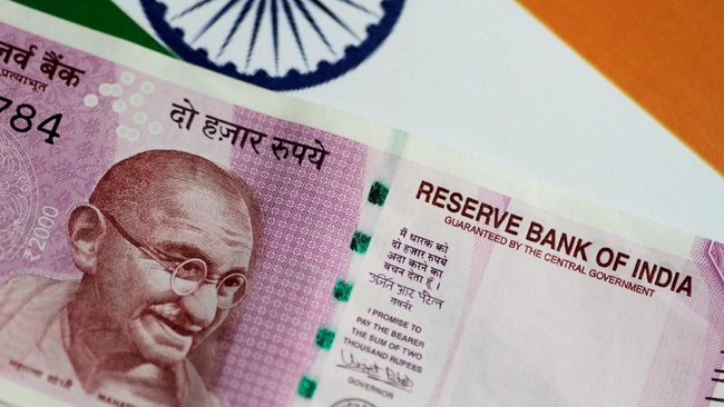 India Struggles to Revive the "Dying" Rupee, What About Indonesia?