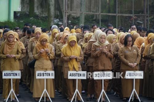 Every Friday WHF, Cimahi Civil Servants Must Check In at Home, Not at Cafes, and Monitored via App