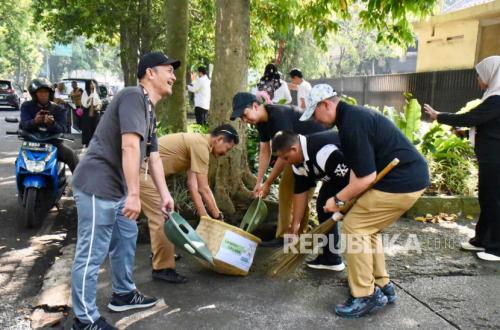 Ant Operation by West Java DPRD Secretariat Fully Supports Indonesia ASRI Movement