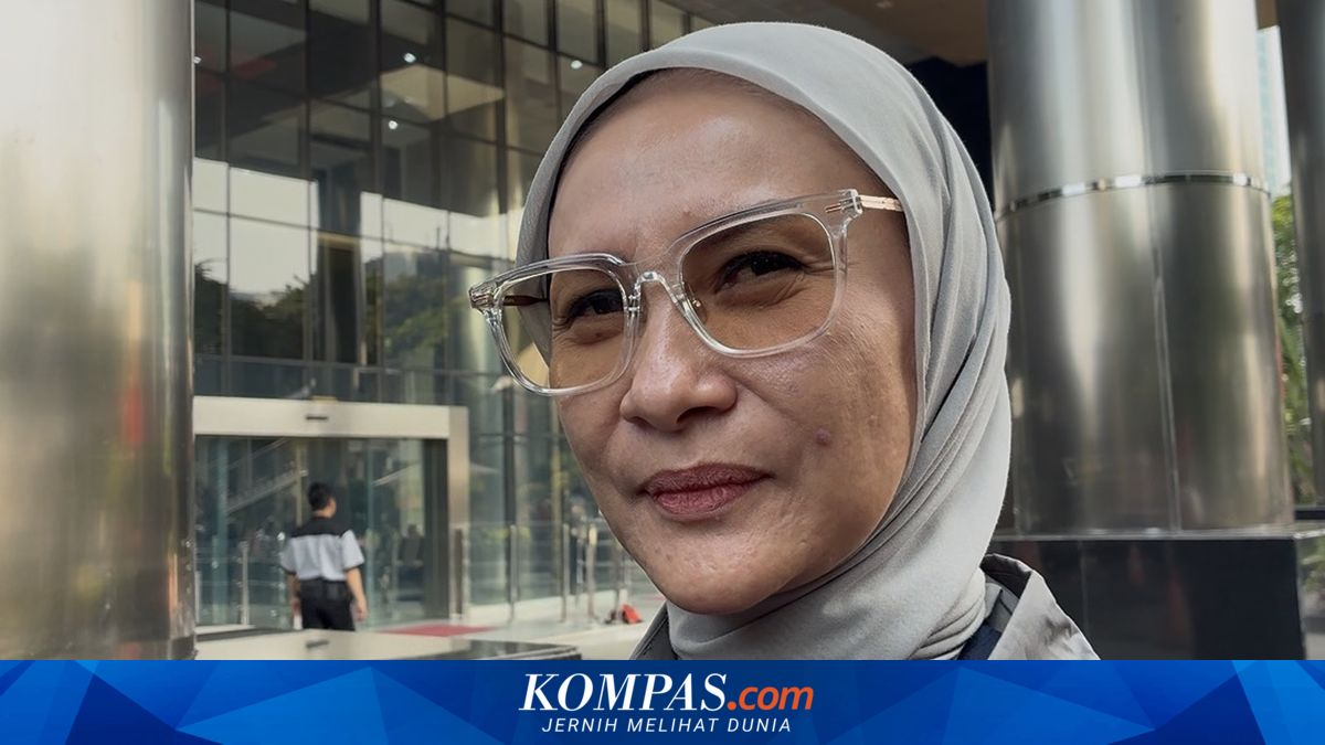 KPK Examines Ono Surono's Wife Regarding Items Seized from Their Home