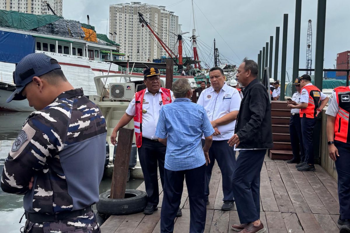 Pelindo Socialises Passenger Ship Service Procedures