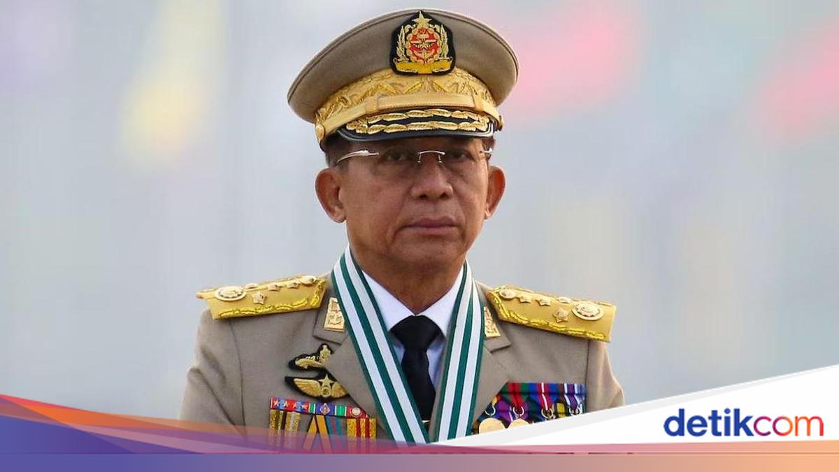 Rohingya Survivors Sue Myanmar's New President at Indonesian Attorney General's Office