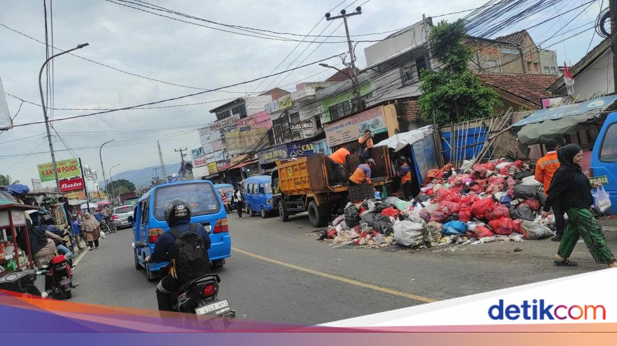 Viral: SDN in Leuwiliang, Bogor 'Surrounded' by Piles of Rubbish