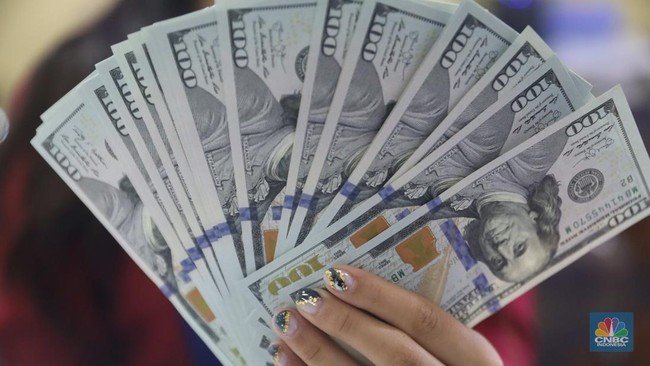 Shocking! These Are the 10 Most Remittance-Dependent Countries