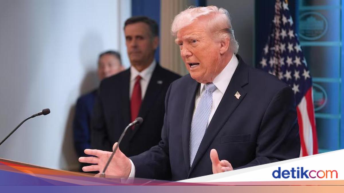 World Today: Donald Trump Says Iran Could Be Destroyed in One Night