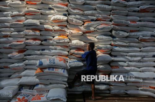 Bulog's Rice Stock Reaches 4.5 Million Tonnes, Sufficient for the Next 11 Months