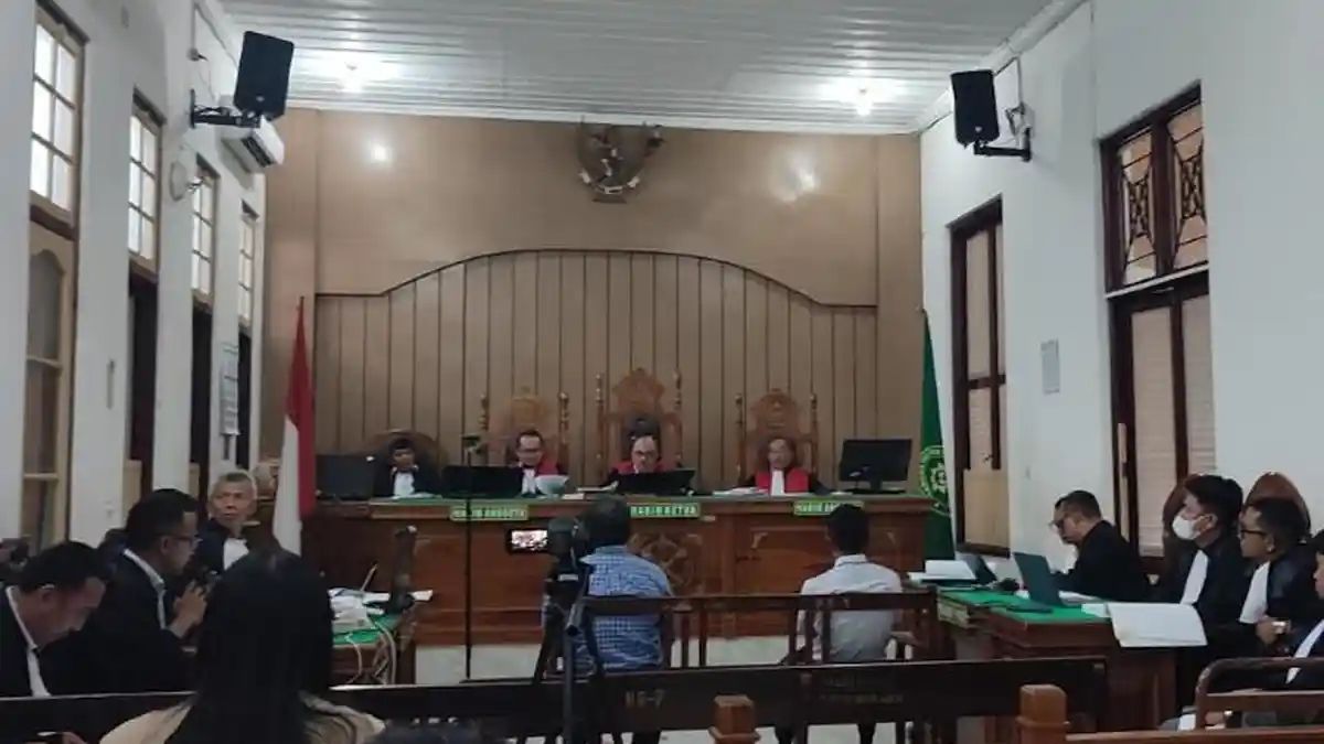 Analyst: Judges Should Not Engage in Politics in the Courtroom