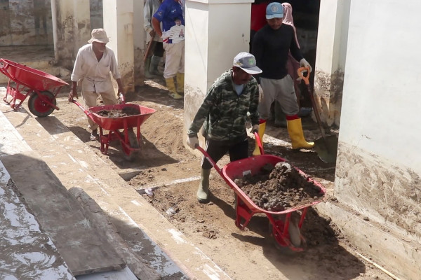 Government Accelerates Mud Cleanup for Recovery of Aceh Region