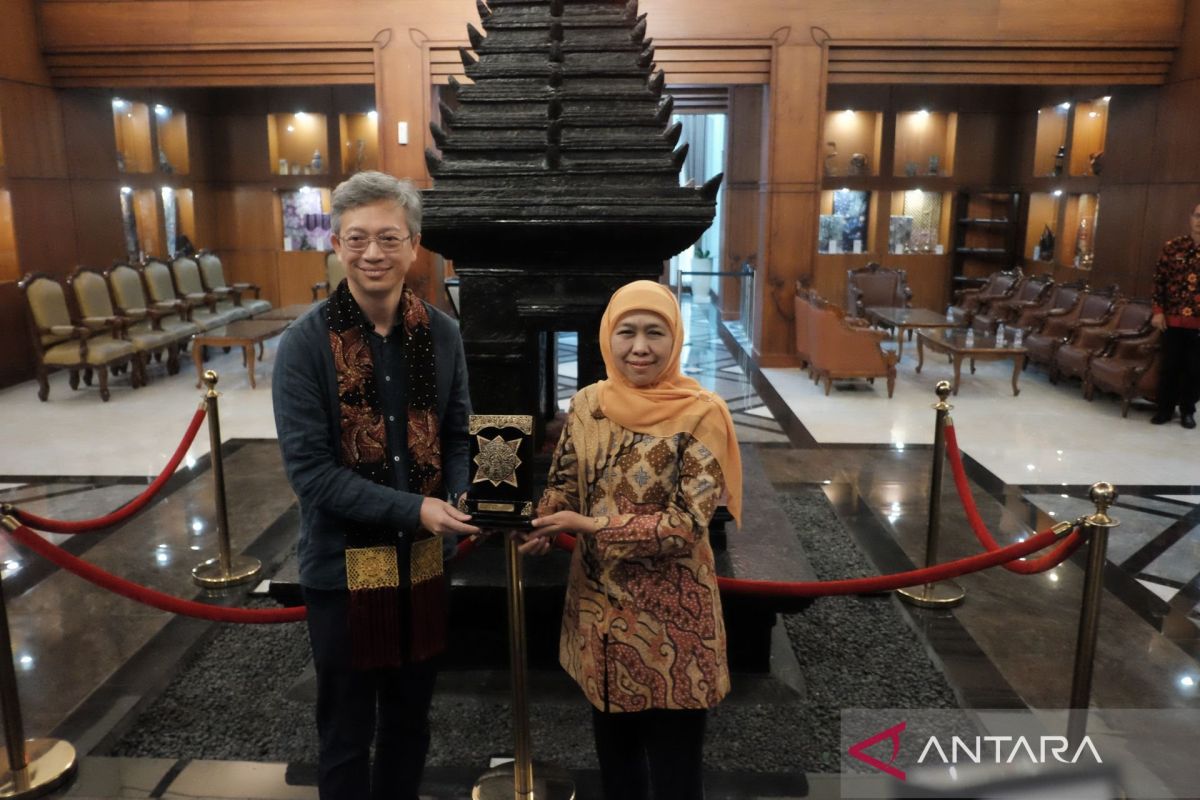 East Java Provincial Government Strengthens Strategic Cooperation with China