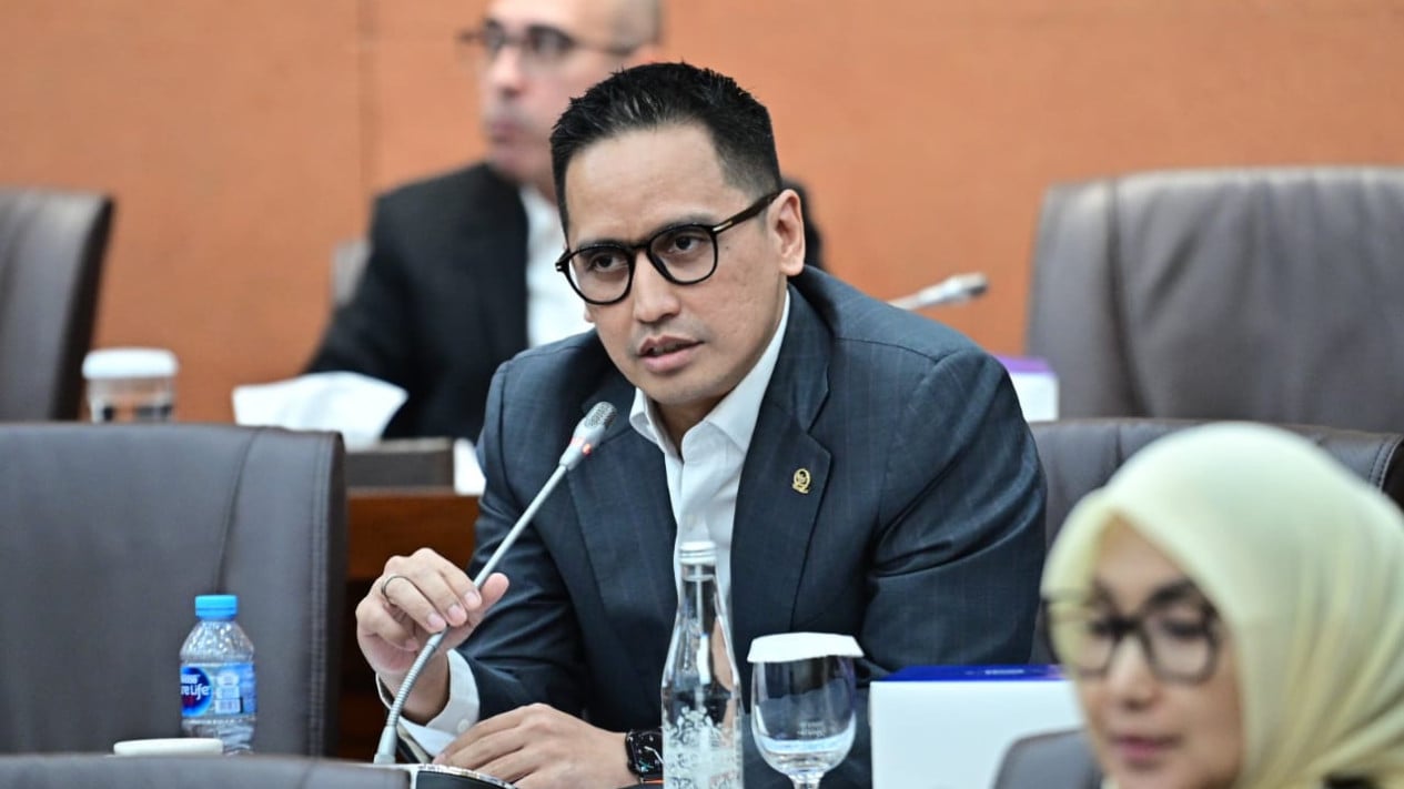 Roof of Terminal 3 at Soekarno-Hatta Airport Collapses, DPR Member Calls for Evaluation