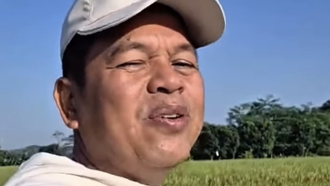 Dedi Mulyadi Makes a Bold Move: West Java Residents Eagerly Pay Vehicle Taxes