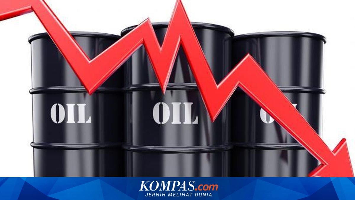 Global Oil Prices Plunge 16% After Trump Delays Attack on Iran