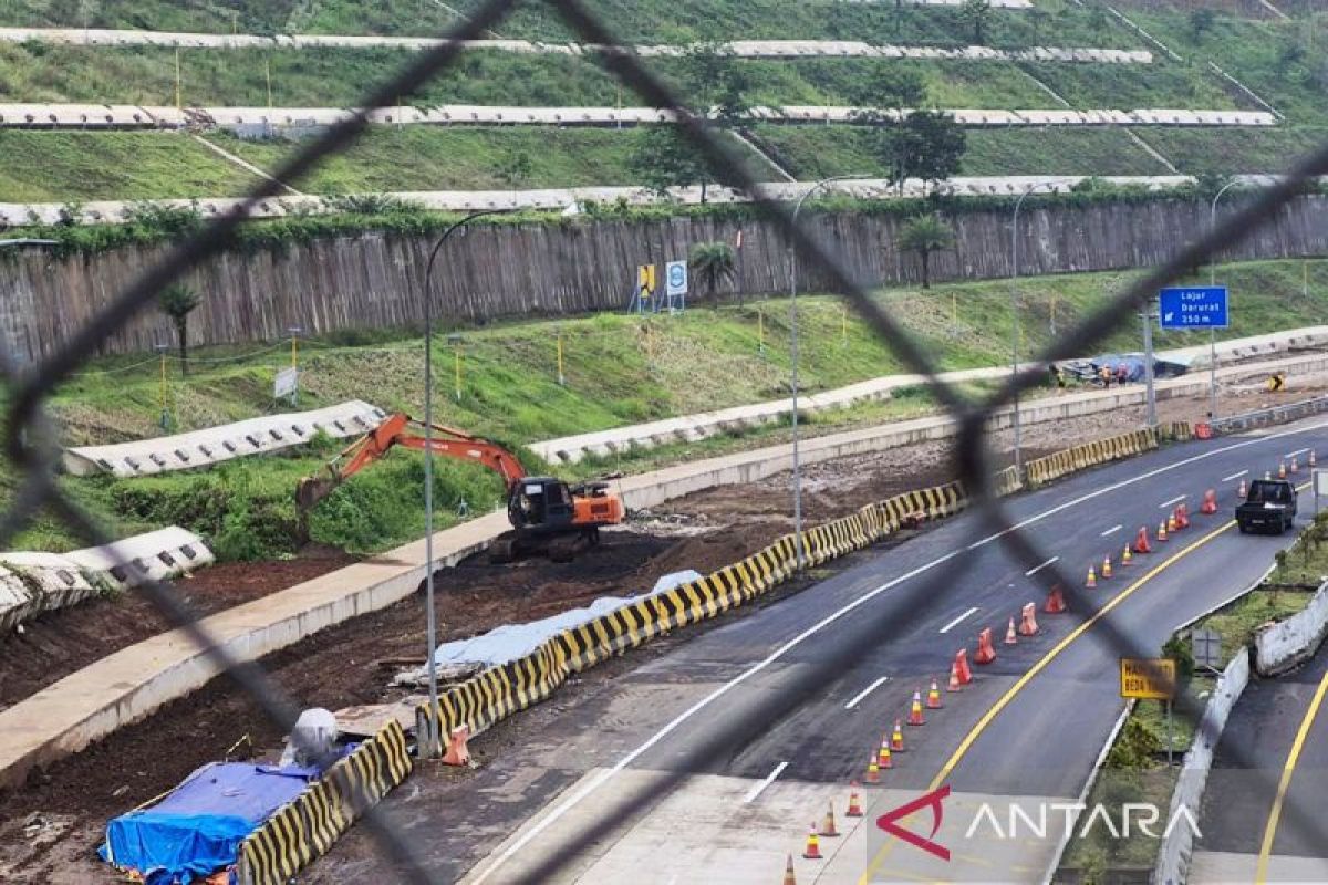 Cisumdawu Toll Managers Implement "Contraflow" Due to 80-Metre Crack