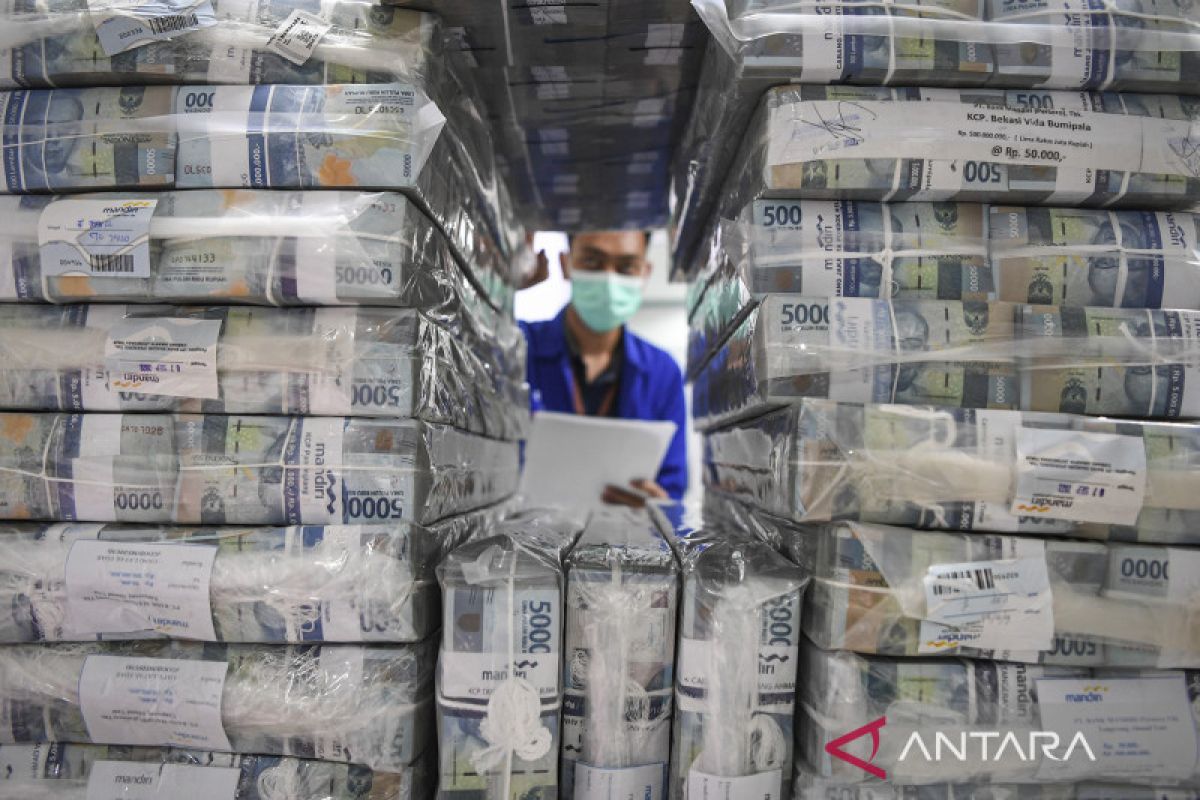 Foreign Exchange Reserves Decline in March Amid Debt Payments and Rupiah Stabilisation