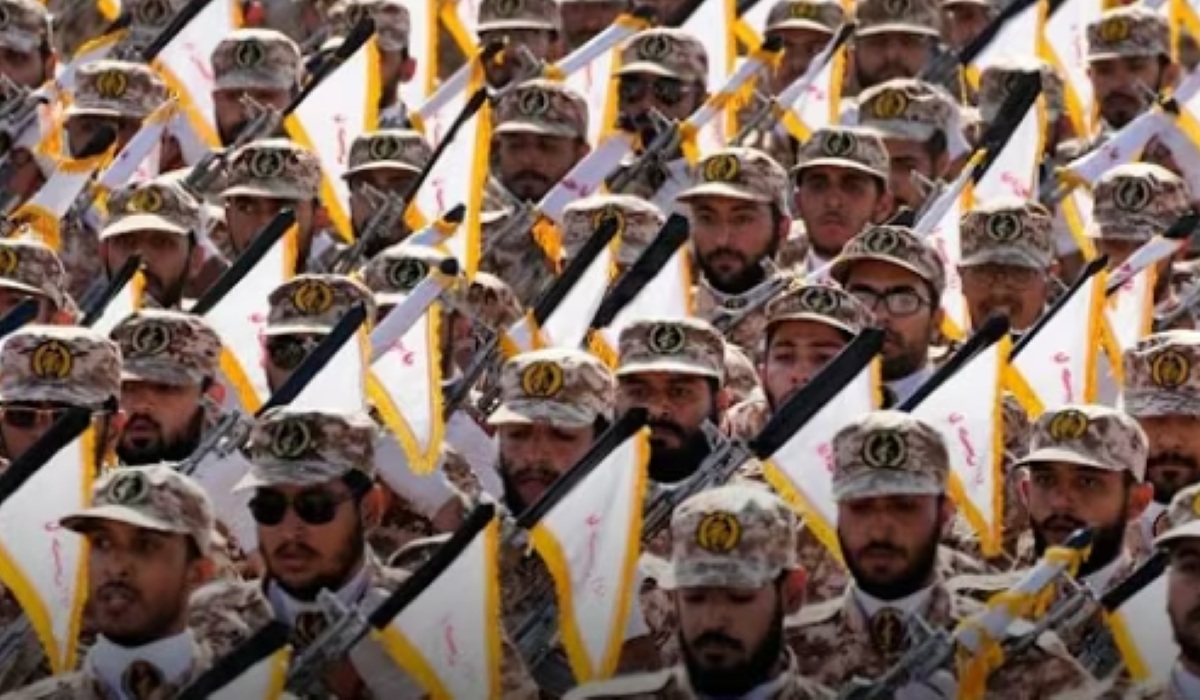 Iran Targets Regional Energy Facilities if US-Israel Attacks Continue