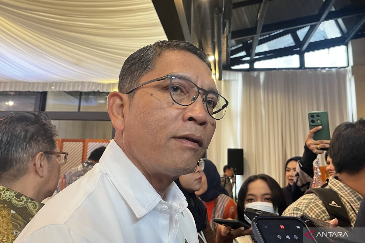 DEN: Conversion of Diesel Power Plants to Solar Power Plants Aligns with Clean Energy Development