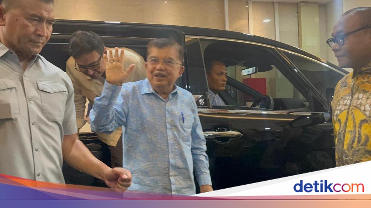 JK Reports to Bareskrim Allegations of Funding Roy Suryo et al. Regarding Jokowi's Diploma