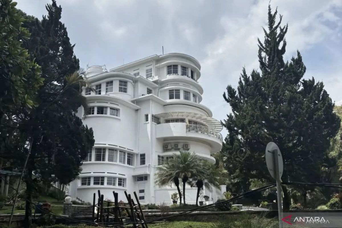 UPI Prepares to Implement Distance Learning for Energy Savings