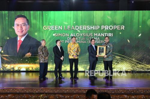 Commitment to Sustainable Energy: Pertamina Secures 14 PROPER Gold and 108 Green Awards from KLHK