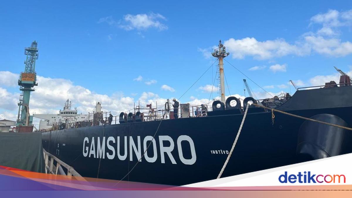 Strait of Hormuz Opened for 2 Weeks, Can 2 Pertamina Tankers Pass Through Yet?