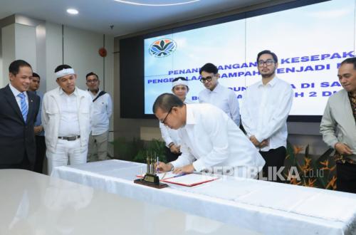 Signing MoU for Sarimukti PSEL, Kang DS: Bandung Regency Heads Towards Zero Waste