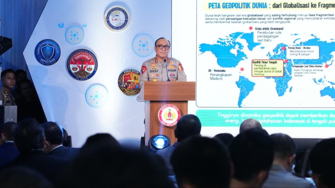 Indonesian National Police Equips Personnel with '0%' Pocket Book as Guide for Socialising Pro-People Programmes