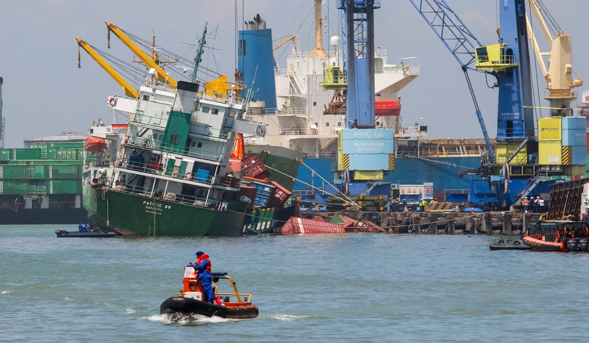 Ceasefire Provides Positive Buffer for Rupiah, Market Monitors Oil Prices