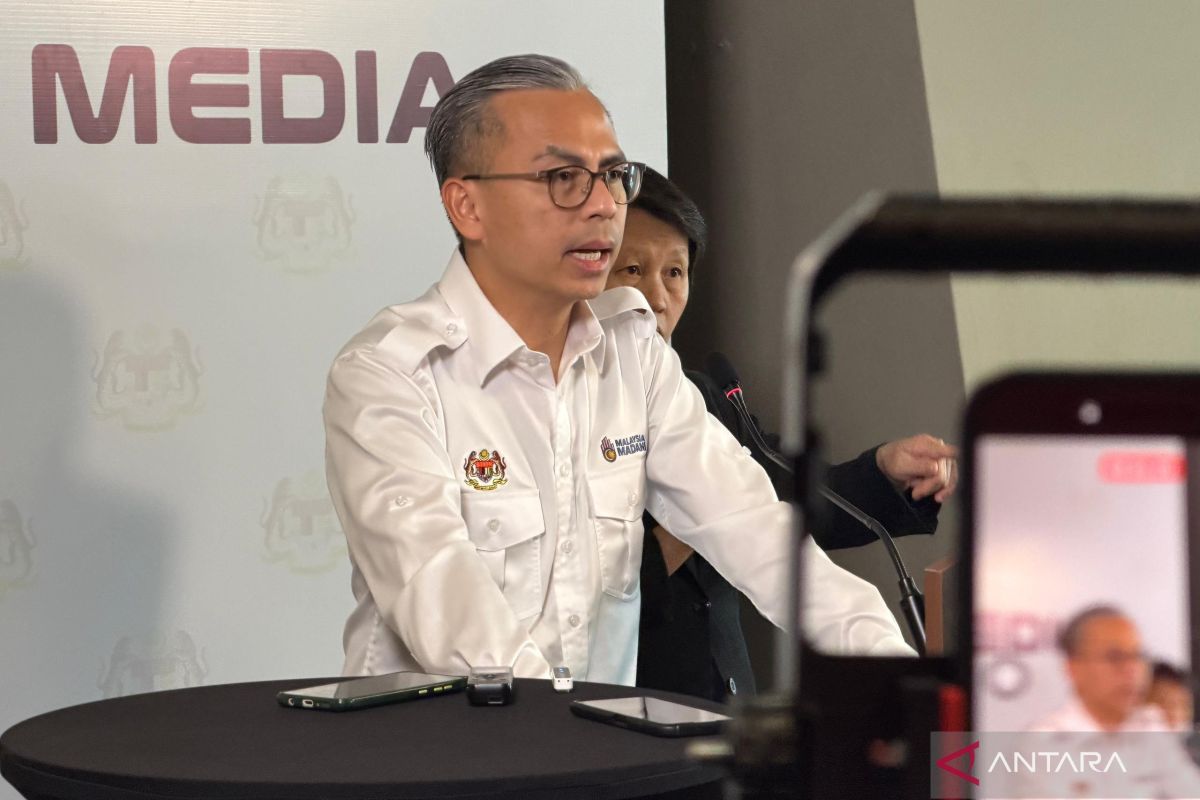 Malaysia announces WFH policy to save fuel