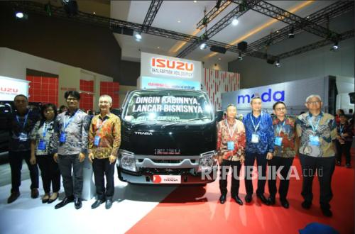 Isuzu Traga AC Introduced at GIICOMVEC, Completing Isuzu's Commercial Vehicle Lineup