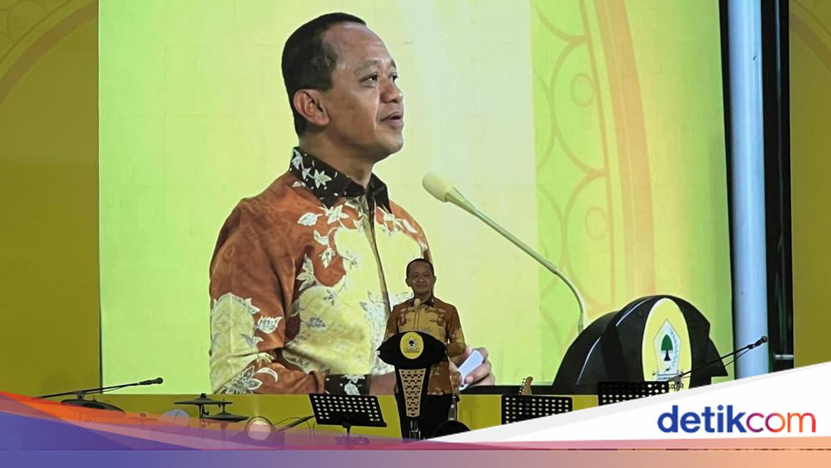 Bahlil Reveals Contents of Conversation with Prabowo Behind Decision to Keep Subsidised Fuel Prices Unchanged