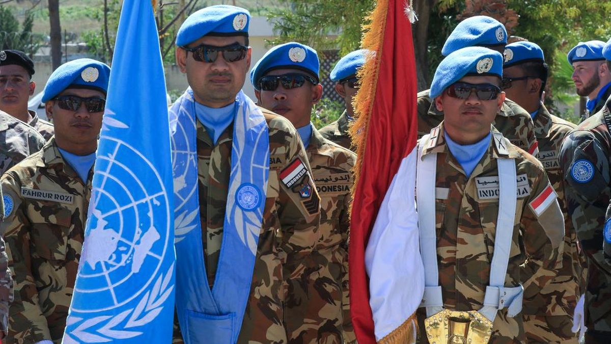 Palace Reviews Deployment of TNI Troops to UNIFIL