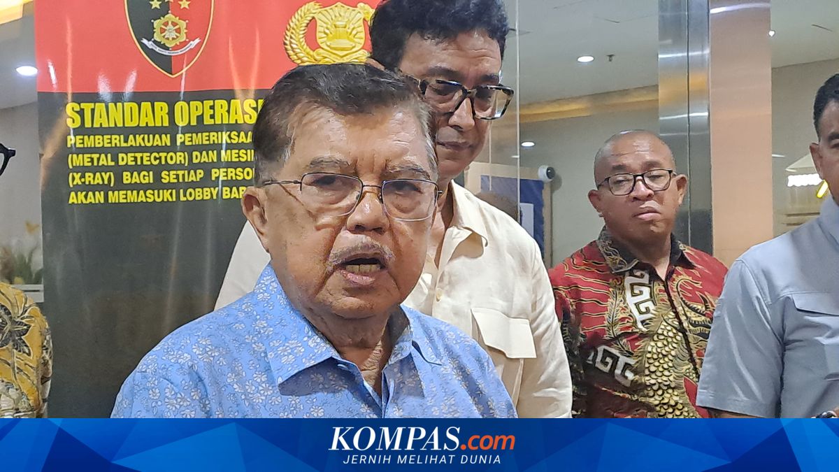 When Jusuf Kalla Directly Reports Rismon Sianipar to Police Headquarters, Feeling His Dignity Attacked