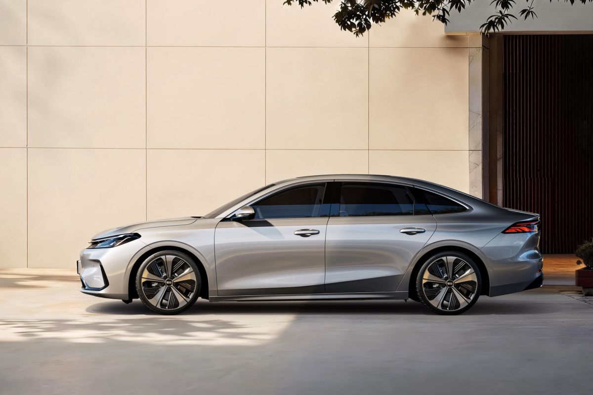 Yesterday: After Examination of Meta and Google to the Display of Geely's Galaxy A7 EV