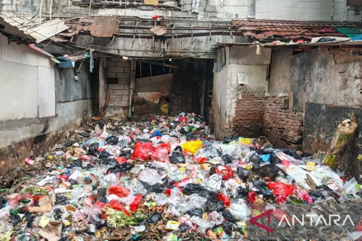 Special Committee Leadership Appointed, Jakarta DPRD Pledges to Resolve Waste Issues