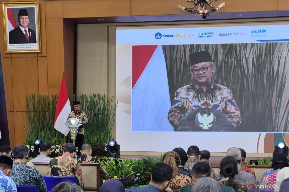 Low Literacy: Education Minister Highlights Inappropriate Learning Processes