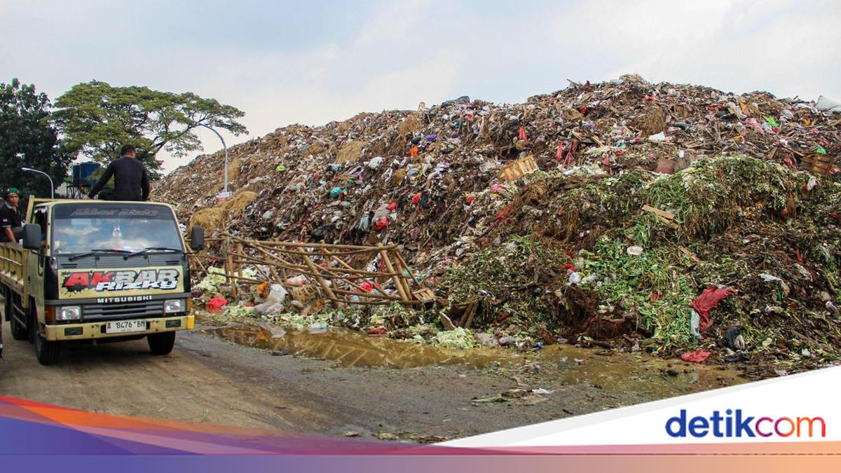 Rubbish Piles at Kramat Jati Market Targeted for Completion Tomorrow