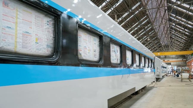 Redesigning Indonesia's Railways: Integration, Efficiency, and the Role of the State
