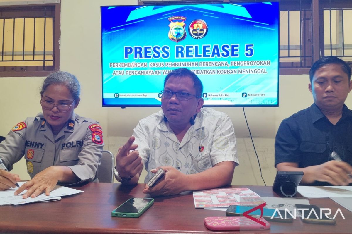 Southwest Papua Police Designate Nine Fugitives in District Office Arson Case