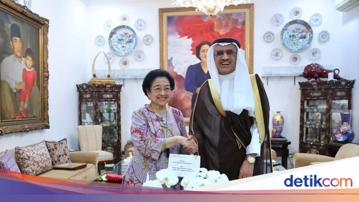 Megawati Receives Saudi Arabian Ambassador, Commitment to Maintain World Peace