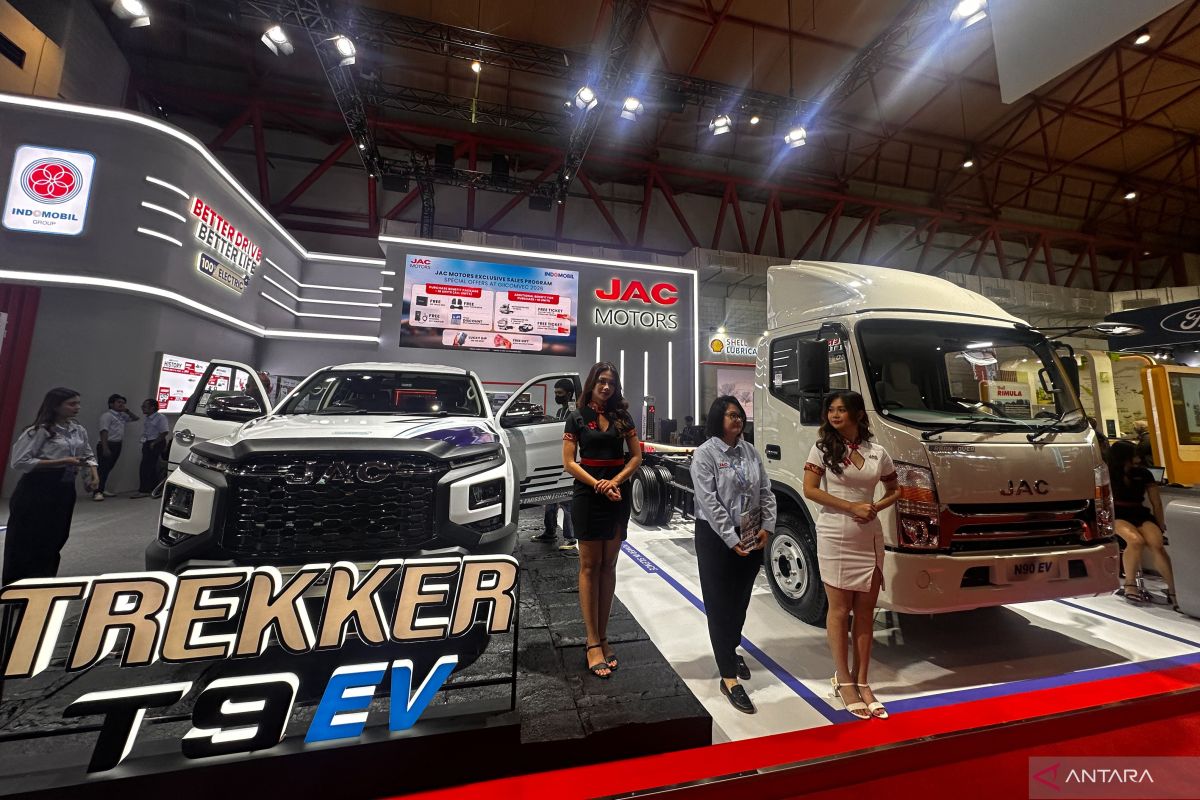 JAC Motors Showcases Three Flagship Electric Vehicles at GIICOMVEC 2026